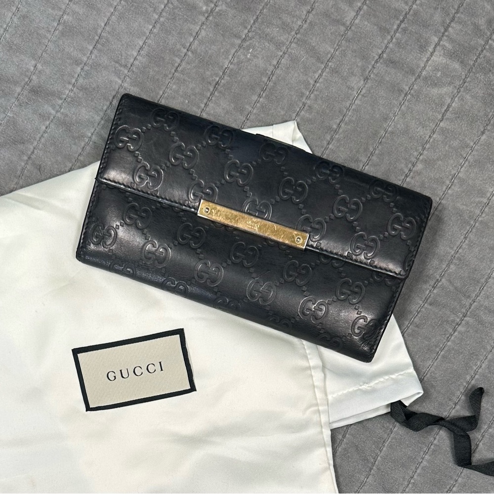 🐦‍⬛GUCCI EMBOSSED MONOGRAM WALLET🐦‍⬛